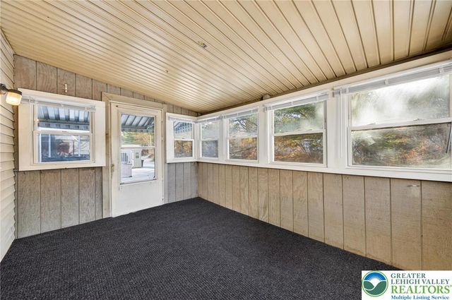 188 Greenbriar Drive, East Allen Twp, PA 18014