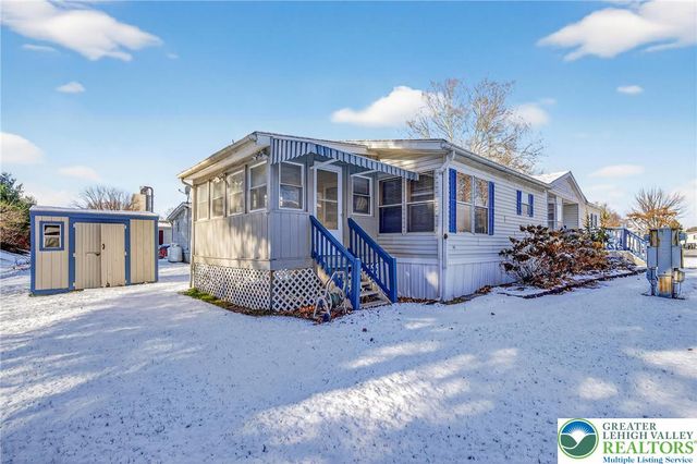 188 Greenbriar Drive, East Allen Twp, PA 18014