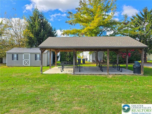 188 Greenbriar Drive, East Allen Twp, PA 18014