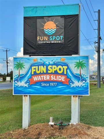 2061 Highway 87, Crystal Beach, TX 77650