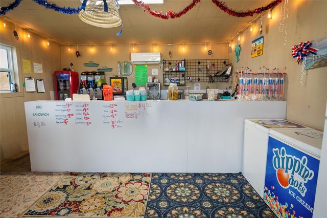 2061 Highway 87, Crystal Beach, TX 77650