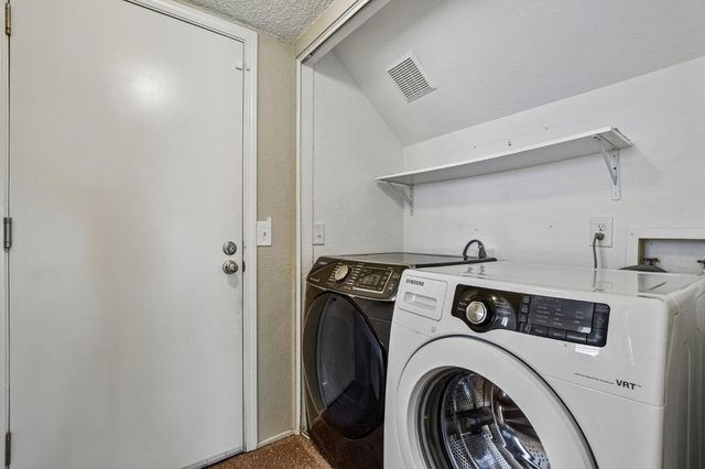 190 Saginaw Cir, Sacramento, CA 95833