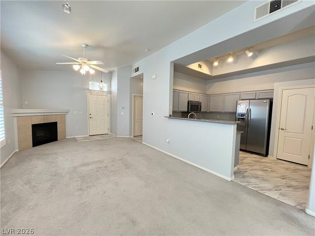 2305 West Horizon Ridge Parkway 2121, Henderson, NV 89052