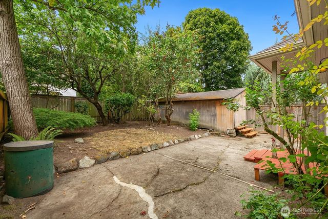 4725 4th Avenue NE, Seattle, WA 98105