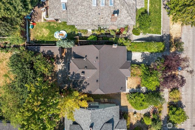 4725 4th Avenue NE, Seattle, WA 98105