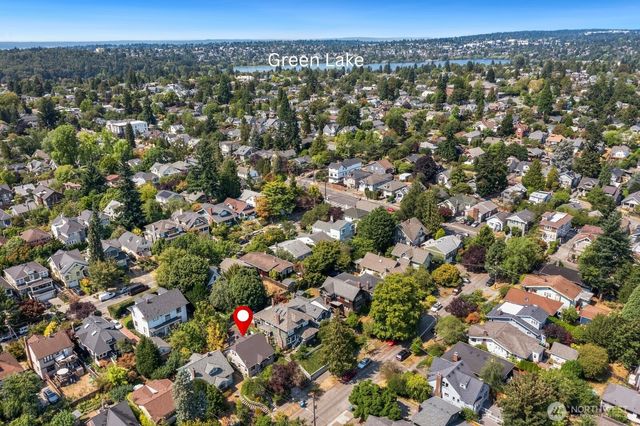 4725 4th Avenue NE, Seattle, WA 98105