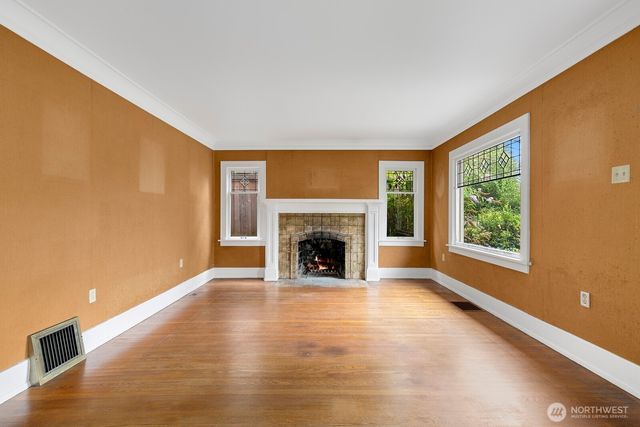 4725 4th Avenue NE, Seattle, WA 98105