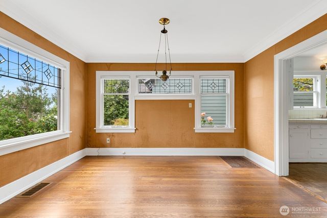 4725 4th Avenue NE, Seattle, WA 98105