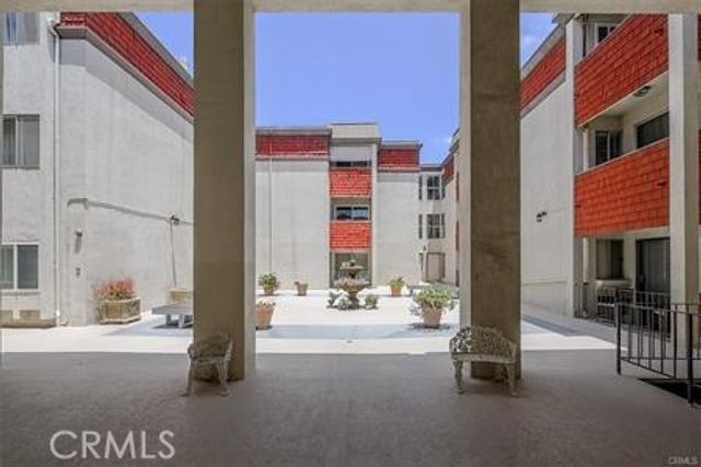 5651 Sumner 109, Culver City, CA 90230