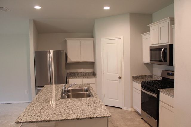 708 Spaulding Street, Justin, TX 76247