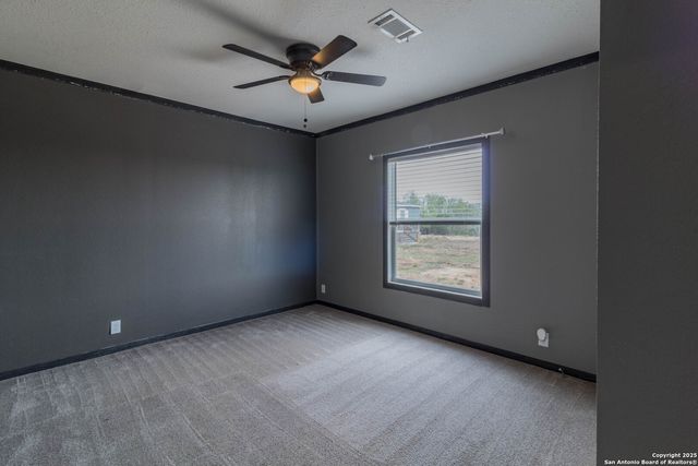 290 Lilly Bear Ln., Moore, TX 78057