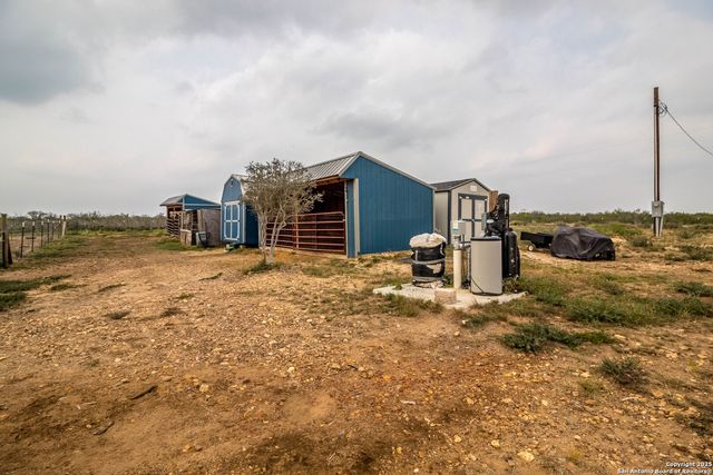 290 Lilly Bear Ln., Moore, TX 78057