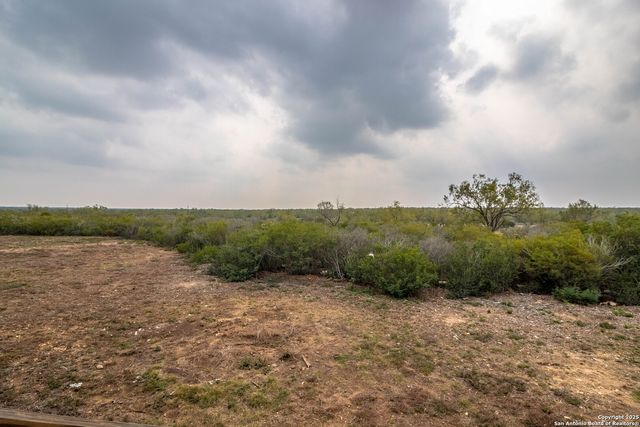 290 Lilly Bear Ln., Moore, TX 78057