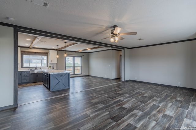 290 Lilly Bear Ln., Moore, TX 78057