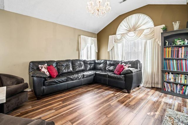 1275 Villa Oaks Court, Columbus, OH 43230