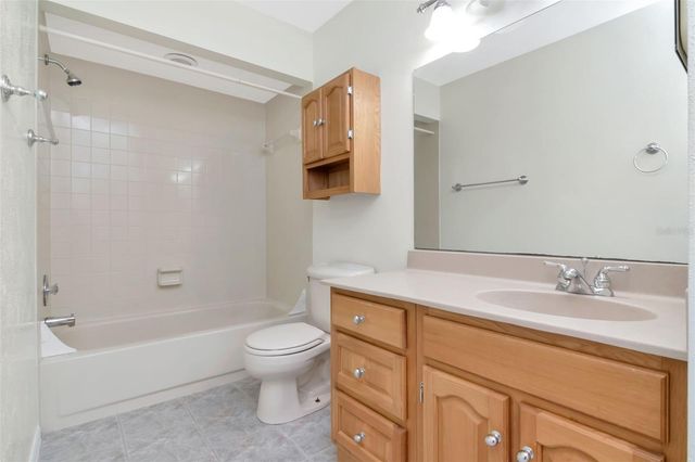 10417 SAINT TROPEZ PLACE 103, Tampa, FL 33615
