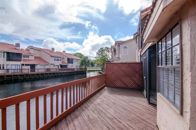 10417 SAINT TROPEZ PLACE 103, Tampa, FL 33615