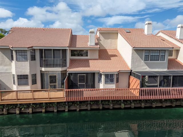 10417 SAINT TROPEZ PLACE 103, Tampa, FL 33615