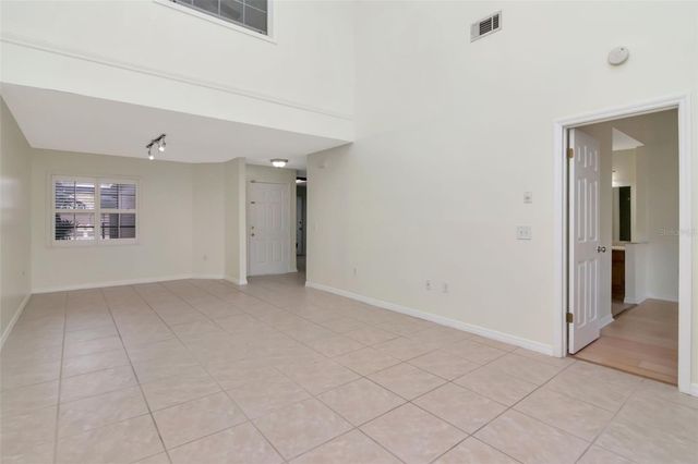 10417 SAINT TROPEZ PLACE 103, Tampa, FL 33615