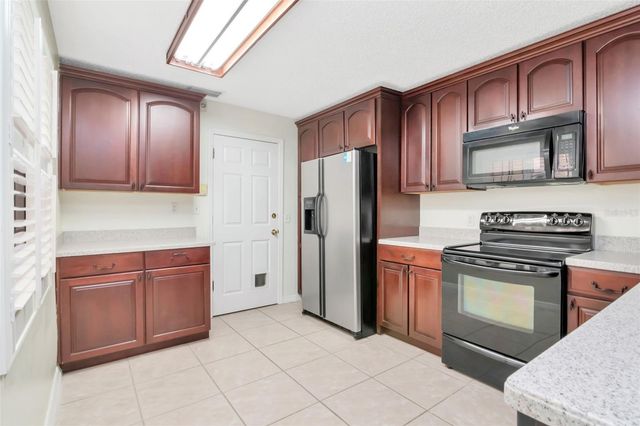 10417 SAINT TROPEZ PLACE 103, Tampa, FL 33615