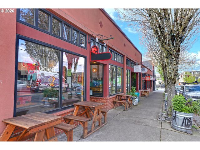 2025 Se CARUTHERS St 11, Portland, OR 97214