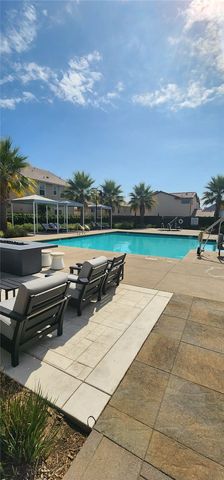 7044 Mallow dr 4, Fontana, CA 92336