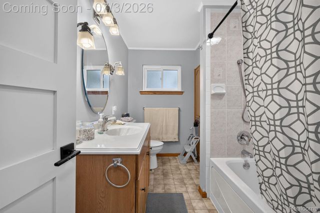 5355 N Seymour Road, Flushing Charter Township, MI 48433