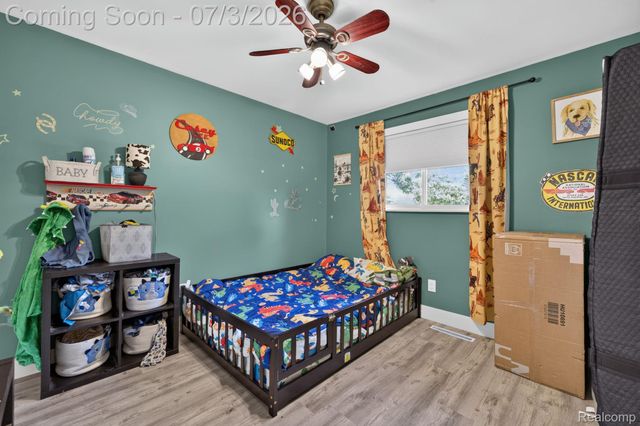 5355 N Seymour Road, Flushing Charter Township, MI 48433