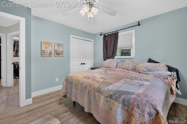 5355 N Seymour Road, Flushing Charter Township, MI 48433