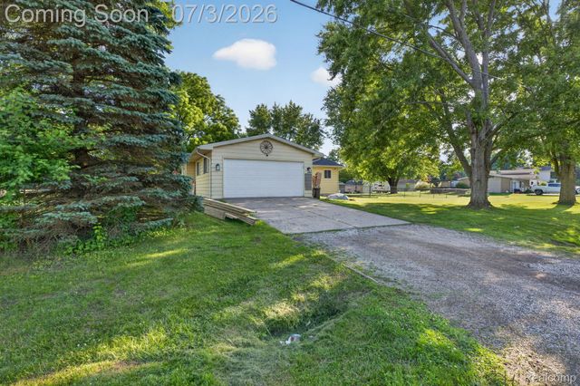 5355 N Seymour Road, Flushing Charter Township, MI 48433