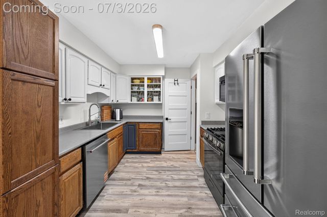 5355 N Seymour Road, Flushing Charter Township, MI 48433