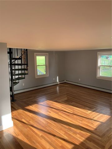 150 Power Street, Portsmouth, RI 02871
