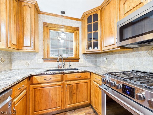 3206 Charles Drive, Vienna, WV 26105