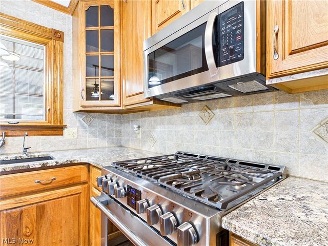 3206 Charles Drive, Vienna, WV 26105