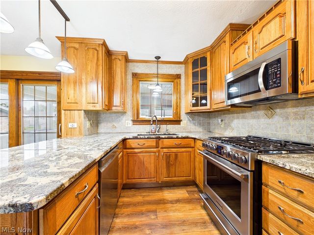 3206 Charles Drive, Vienna, WV 26105