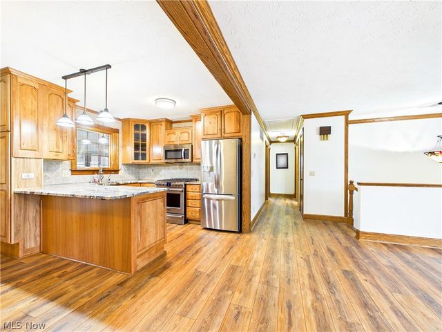 3206 Charles Drive, Vienna, WV 26105