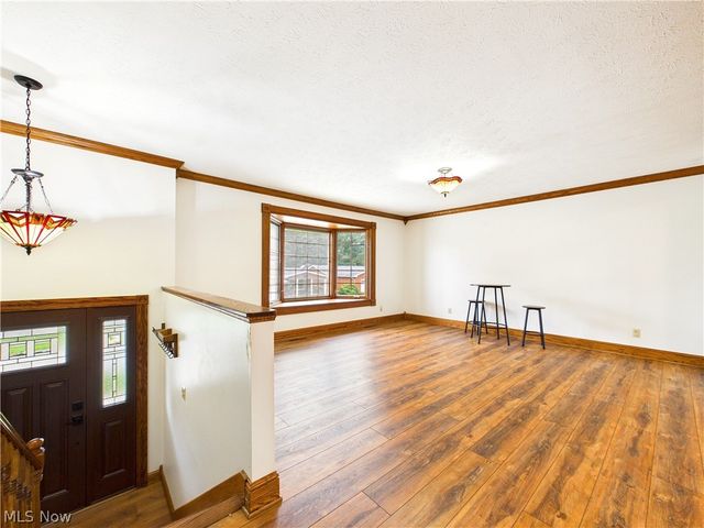 3206 Charles Drive, Vienna, WV 26105