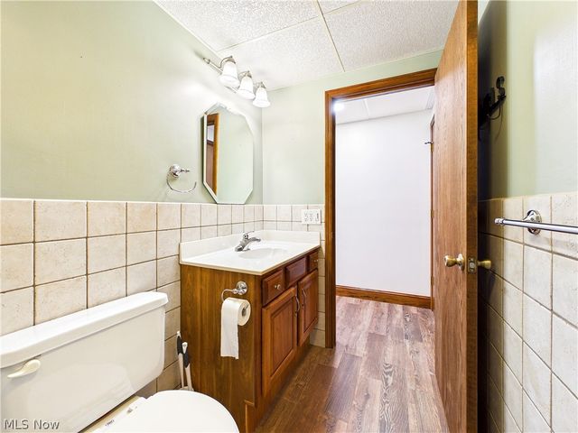 3206 Charles Drive, Vienna, WV 26105