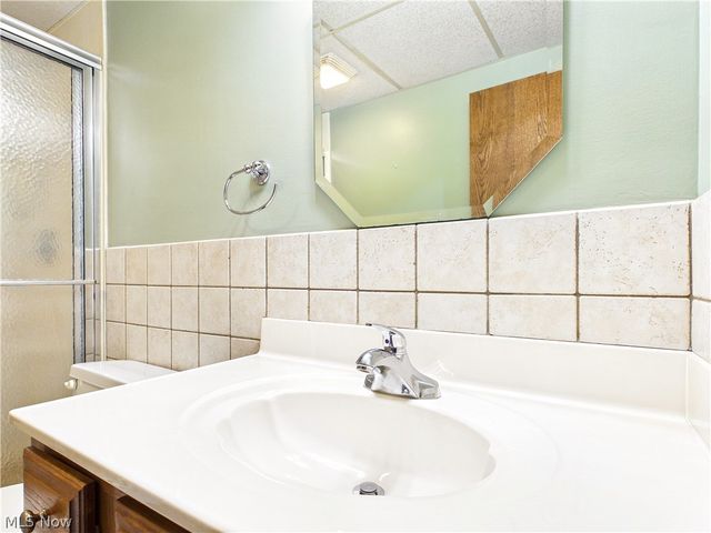 3206 Charles Drive, Vienna, WV 26105