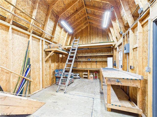 3206 Charles Drive, Vienna, WV 26105