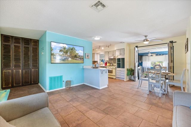 168 BUCKEYE AVENUE NW, Port Charlotte, FL 33952