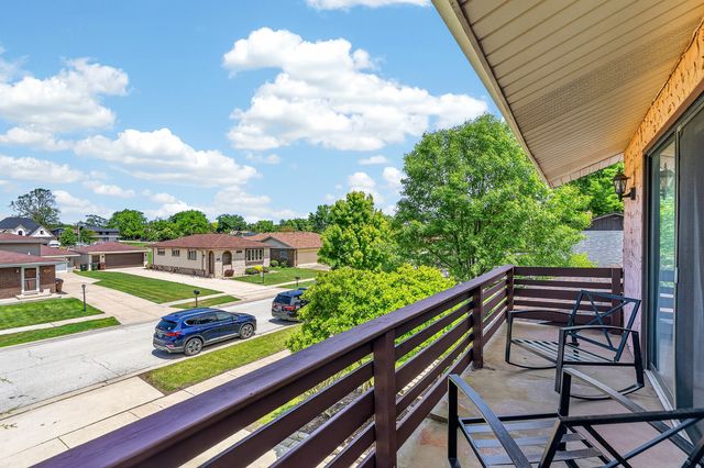 5245 170th Street, Oak Forest, IL 60452