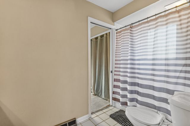 5245 170th Street, Oak Forest, IL 60452