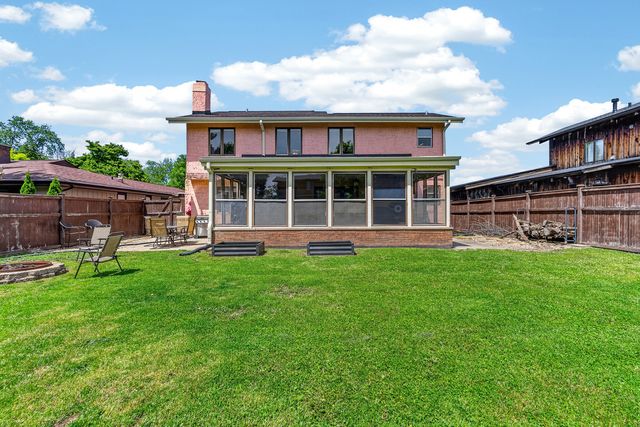5245 170th Street, Oak Forest, IL 60452