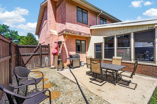 5245 170th Street, Oak Forest, IL 60452