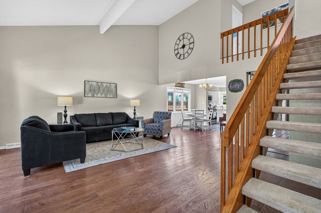 5245 170th Street, Oak Forest, IL 60452