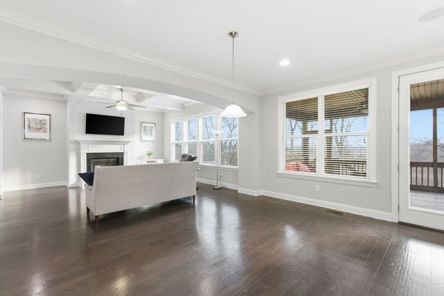 5177 Mountainbrook Cir, Hermitage, TN 37076