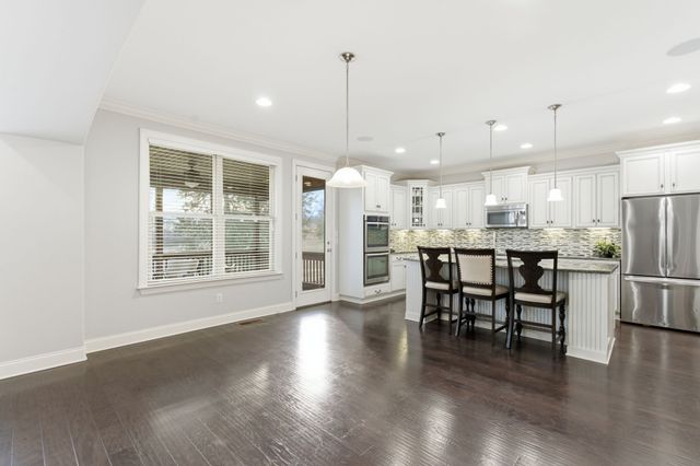 5177 Mountainbrook Cir, Hermitage, TN 37076