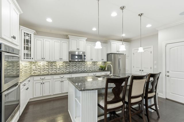 5177 Mountainbrook Cir, Hermitage, TN 37076