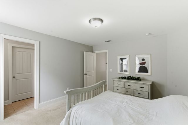 5177 Mountainbrook Cir, Hermitage, TN 37076